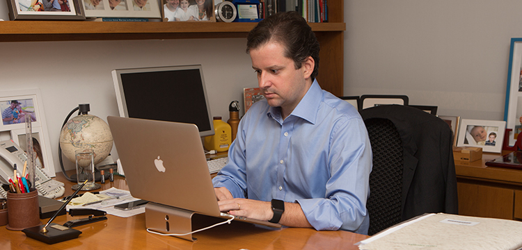 Flavio Leoni Siqueira